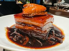 鲍鱼红烧肉-荣轩(新荣记环球金融中心店)