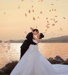 -拾年·定制婚纱摄影