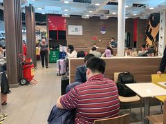 大堂-麦当劳(广州南站店)