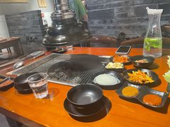 -肉甲韩国木炭烤肉(新壹街1店)