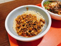 -老新隆牛肉锅贴(新街口店)