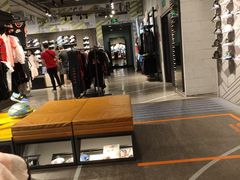 -NIKE品牌体验店(南京东路店)