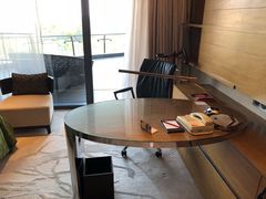 -上海滴水湖皇冠假日酒店