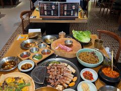 -黑豚黨韩国烤肉料理(悦然时光店)