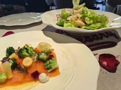 嫩煎鲜鱿配烤流彩时蔬-Solo(衡山路店)