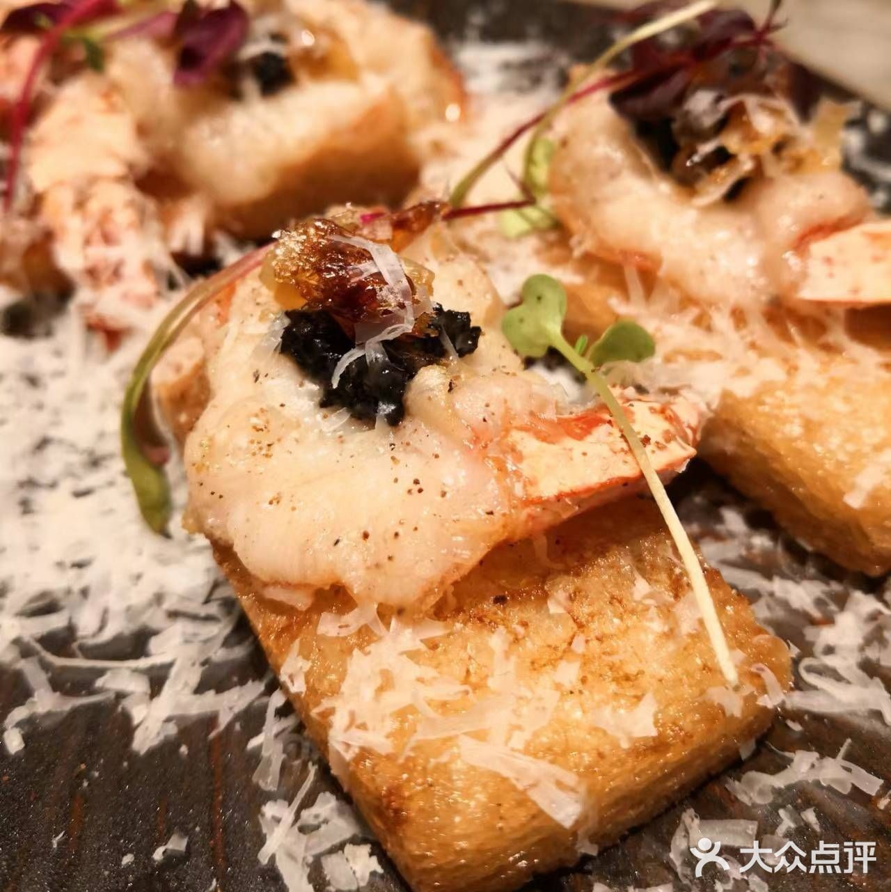 暗黑低调精致风的新派粤菜～