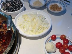 -二荆条·蜀鲜汇城市森林火锅