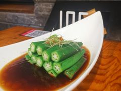 白灼秋葵-苹果树下艺术餐厅(宋庄店)