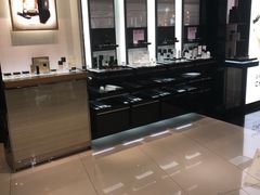 -Chanel(德基广场店)