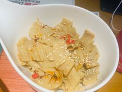 -多嘴超级肉蟹煲(杉杉国潮主题店)