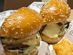 -The Habit Burger Grill 哈比特汉堡(爱琴海店)