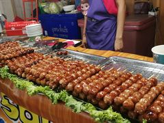 -席娜卡琳火车铁道夜市