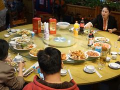 -三亚火车头万人海鲜广场