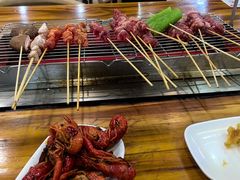 -哈尔滨小酒馆·鲜肉现穿自助烧烤(康新花园店)