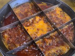 -乖嬢嬢重庆老火锅(南联店)