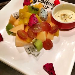 咖啡星乐(杭州店)的水果沙拉好不好吃?用户评价口味怎么样?