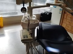 -上海仁爱医院口腔科 · 种植