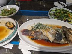 -瓦国小镇·果木烤鸭·融合菜(西口店)