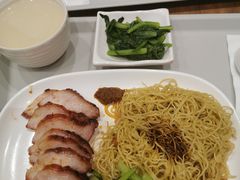 -了凡油鸡饭·面(台北101店)