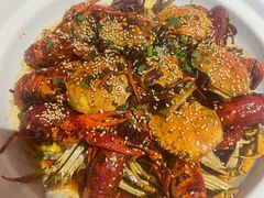 -肥肥虾庄·金牌油焖大虾(汉街SKP店)