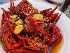 -捌贰虾蟹·江湖菜馆(江汉路店)