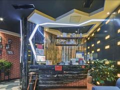 -艺漫酒店(苏州寒山寺狮山路地铁站店)
