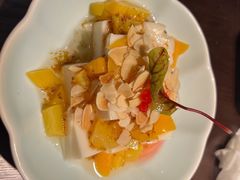 杏仁豆腐-羲和雅苑•北京烤鸭(乐园道万象城店)