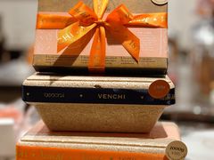 -VENCHI 闻绮(上海佛罗伦萨小镇店)