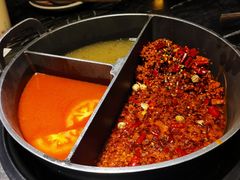 小嫩牛专利T型锅（一锅三吃）-热火朝天鲜切牛肉火锅(南强街巷店)