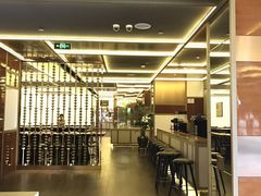 大堂-大中华希尔顿酒店-念自助餐·嗨啤·小龙虾