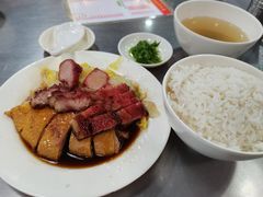 -华香鹅快餐店
