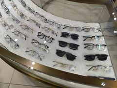 -宝岛眼镜(群光广场店)