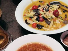 -鸽子侯·家宴·平价海鲜(绿地店)