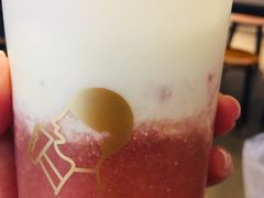 芝士莓莓-喜茶(上海兴业太古汇店)