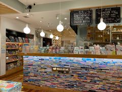 -猫的天空之城概念书店(景德镇陶溪川店)