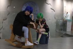 -变画·发型STUDIO