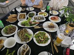 -元一希尔顿酒店·鲜切牛肉火锅禅自助餐厅