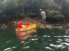 -安吉龙王山峡谷漂流