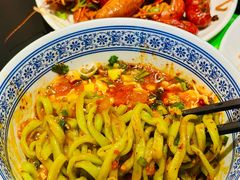 -涨巢·潮玩水疗局