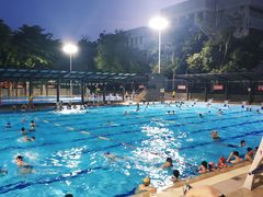 -越秀山游泳场