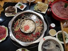 -锅首鲜品火锅(鸳鸯店)