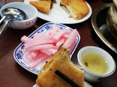 -东巴谷野生菌火锅餐厅