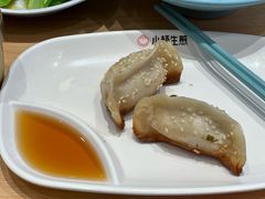 小杨锅贴-小杨生煎(天之骄子店)