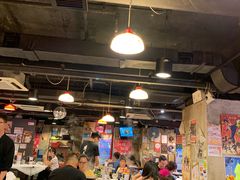 大堂-鲜入围煮花胶鸡海鲜火锅