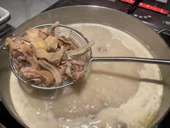 -尚尚仙·酸汤猪手·猪肚鸡火锅(华联万柳购物中心店)