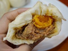 咸蛋黄超人包-老陶包子铺(南大西南村店)