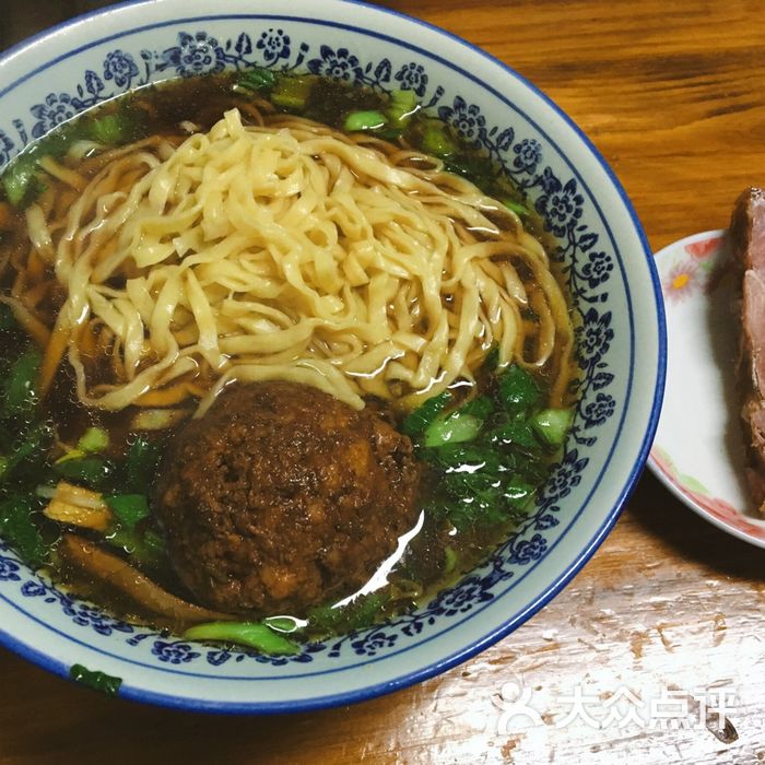 肉圆面 嗜睡的西兰花 嗜睡的西兰花