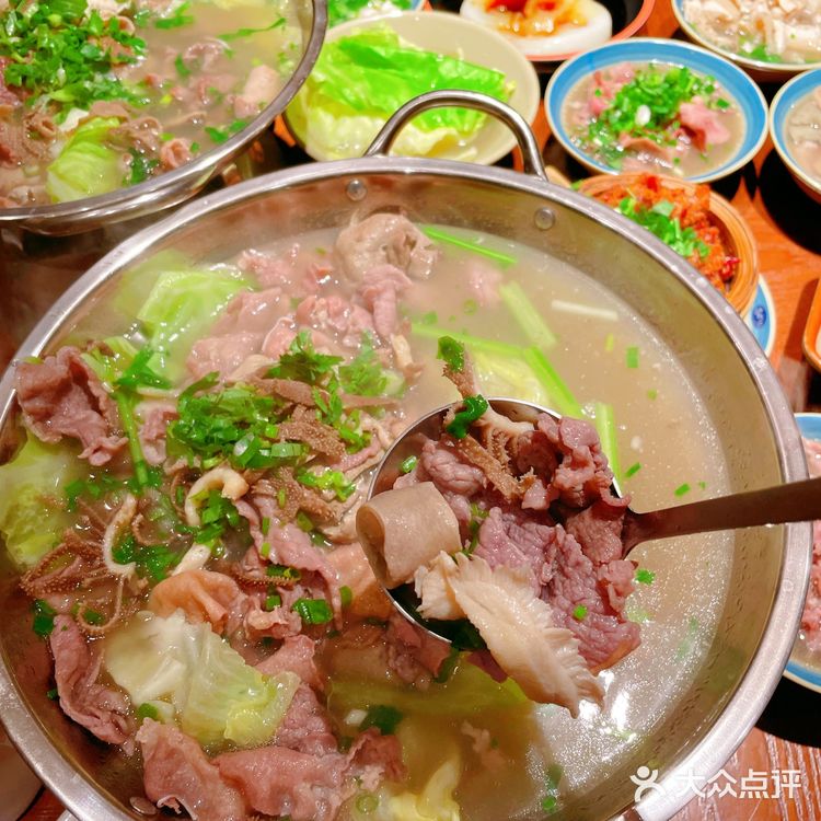 车公庙又多了家川菜小馆冯四孃跷脚牛肉