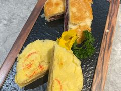 云南特色鲜花饼-滇色蒸汽石锅鱼(京华城店)