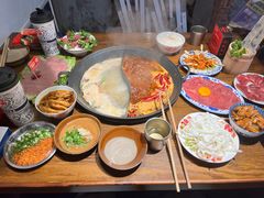 -萍姐火锅·公路夜市(武汉首店)